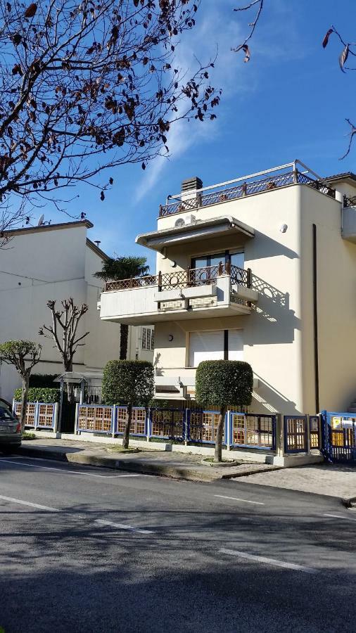 A Casa Di Clo Bed & Breakfast Pesaro Exterior foto