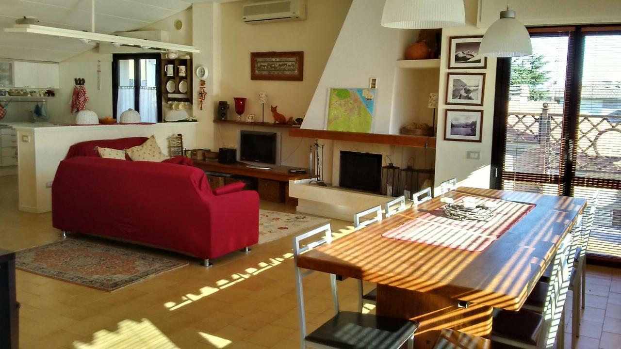 A Casa Di Clo Bed & Breakfast Pesaro Exterior foto
